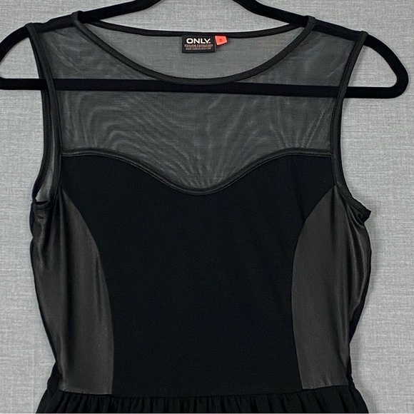 Little Black Dress Only Fashion Favourites Mini Sz Small Mesh Top Flare Skirt - Picture 2 of 10